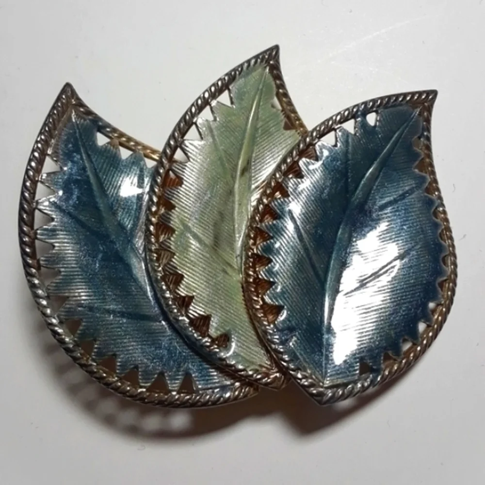 Vintage enameled triple